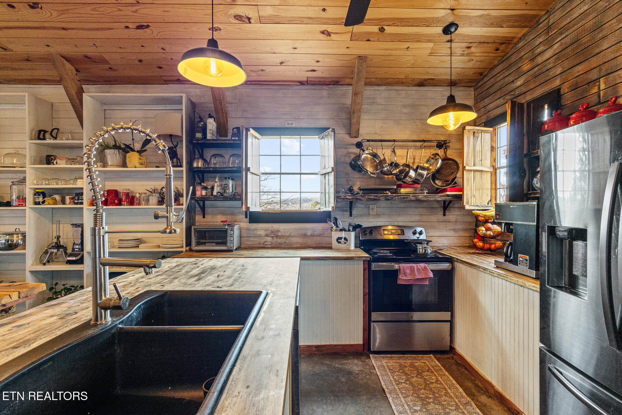 365 County Road 38 Riceville, TN 37370 - Photo 5 of 30 365