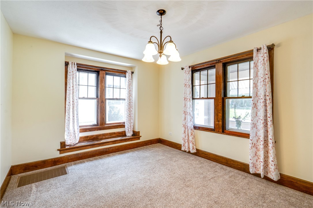 391 Reed Avenue Akron, OH 44301 - Photo 13 of 40