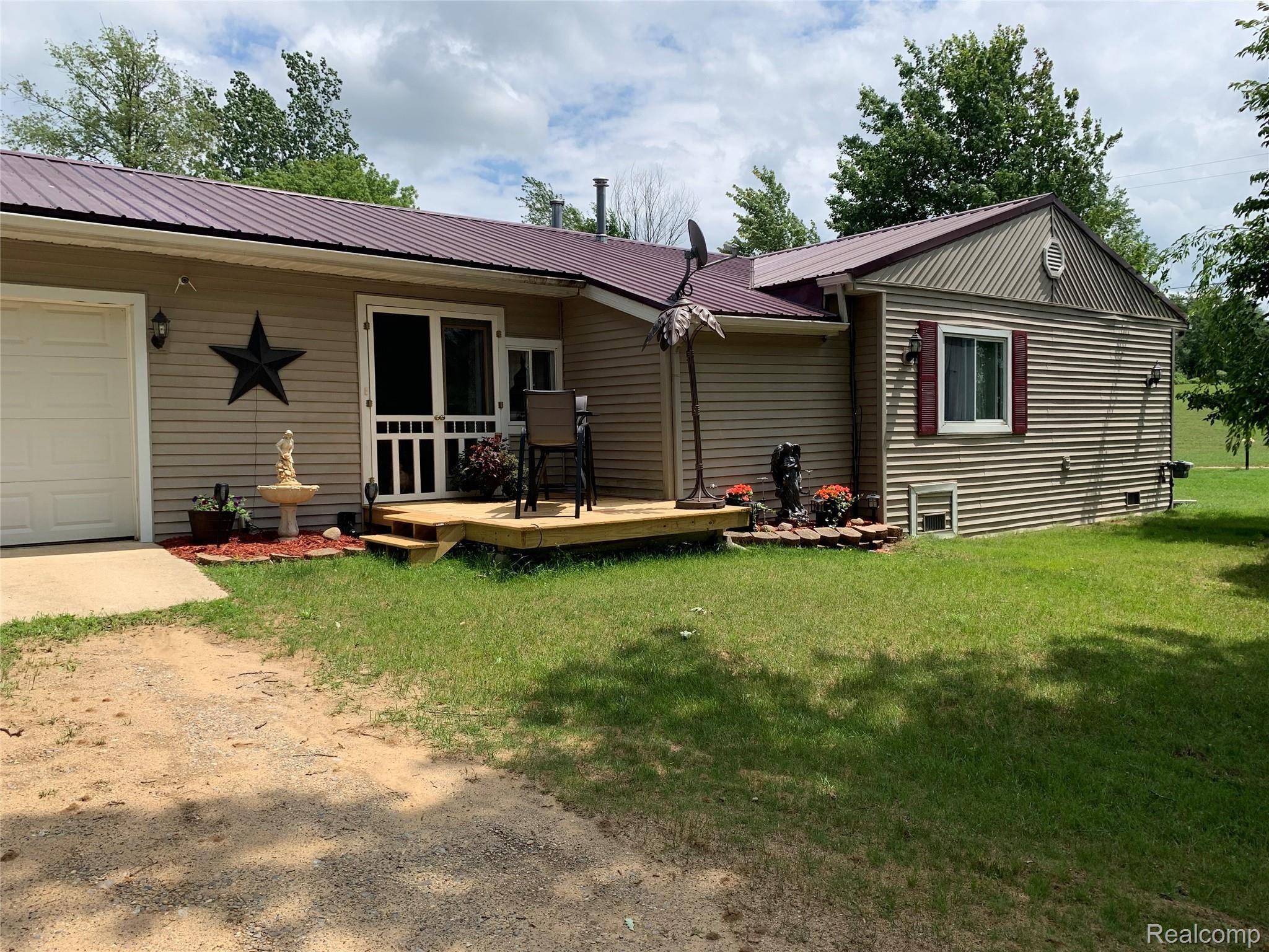 269 Goodrich Road Fostoria, MI 48435 - Photo 29 of 40 6DF095DD-F311-451B-8E96-E5462DB186E1.jpeg