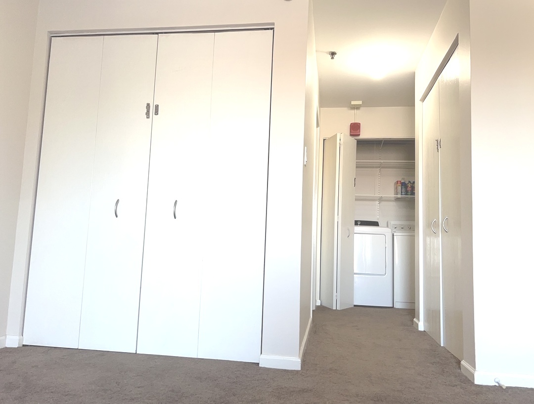 3255 Kirchoff Road, Unit 312 Rolling Meadows, IL 60008 - Photo 10 of 12 a bathroom with a shower and a sink