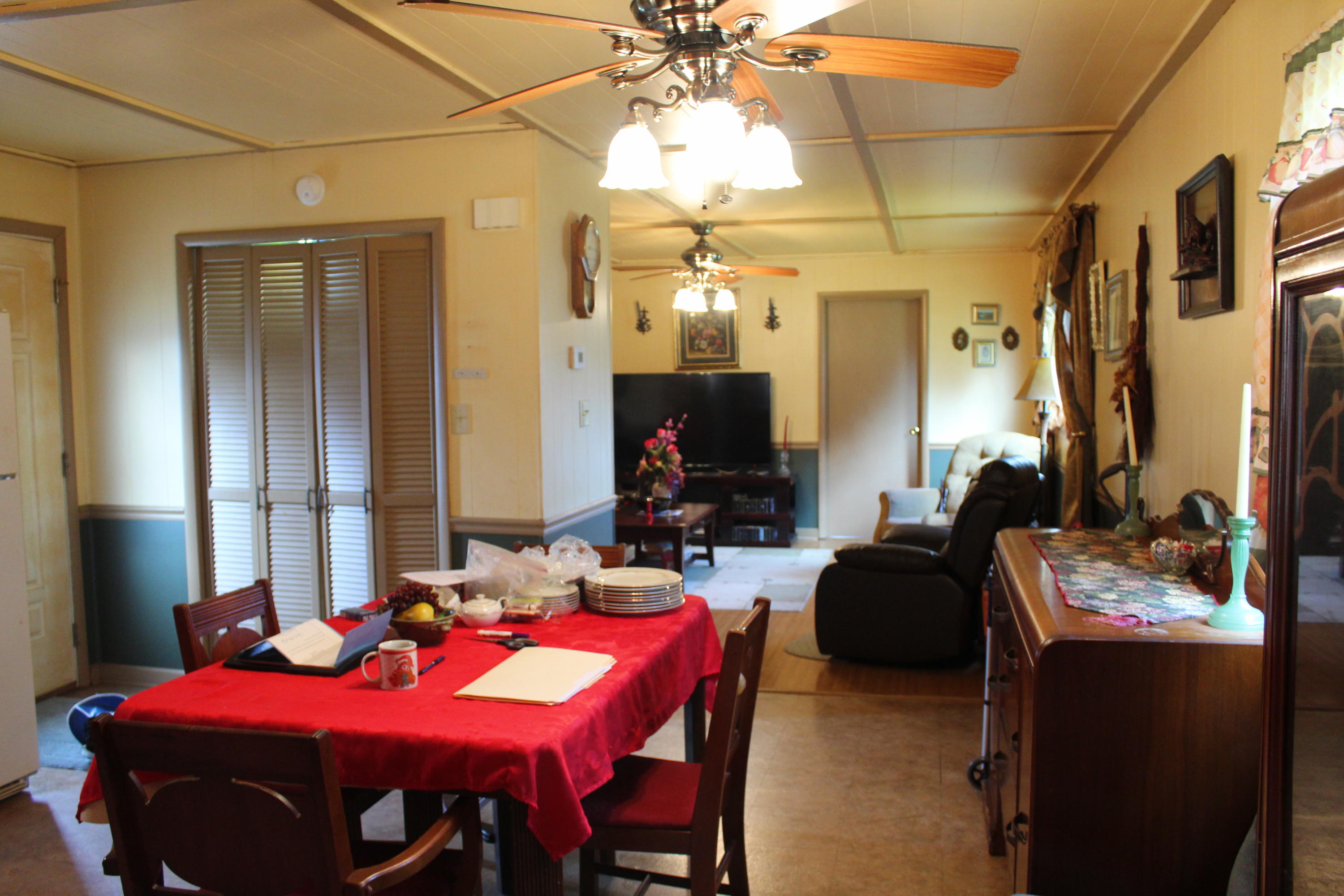 1496 Robin Roost Road Jumping Branch, WV 25969 - Photo 6 of 19 Gallery Image 6
