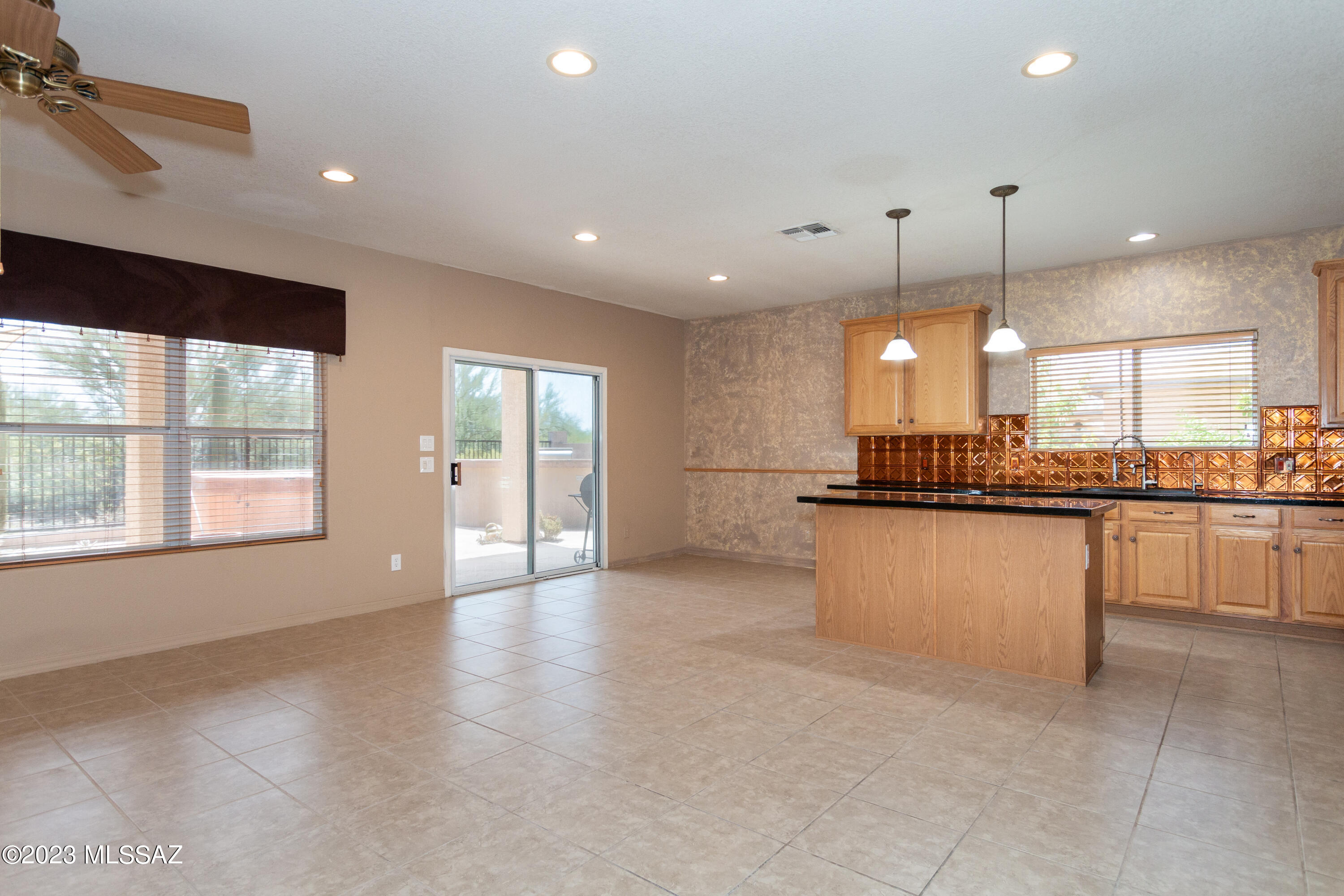 3237 South Desert Echo Road Tucson, AZ 85735 - Photo 10 of 41 Gallery Image 10