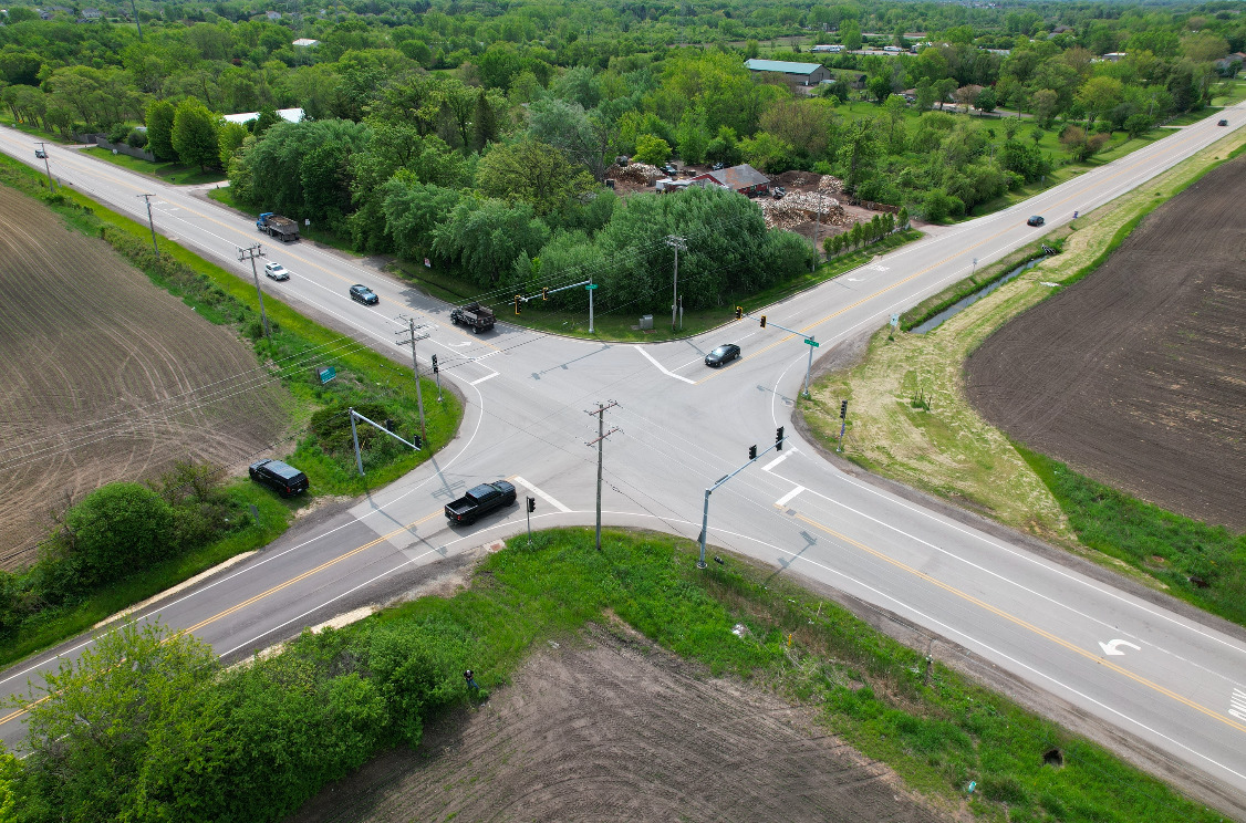 41616 North Delany Road Wadsworth, IL 60099 - Photo 16 of 37 a view of a back yard