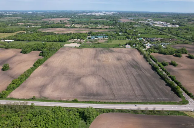 an aerial view of a yard
