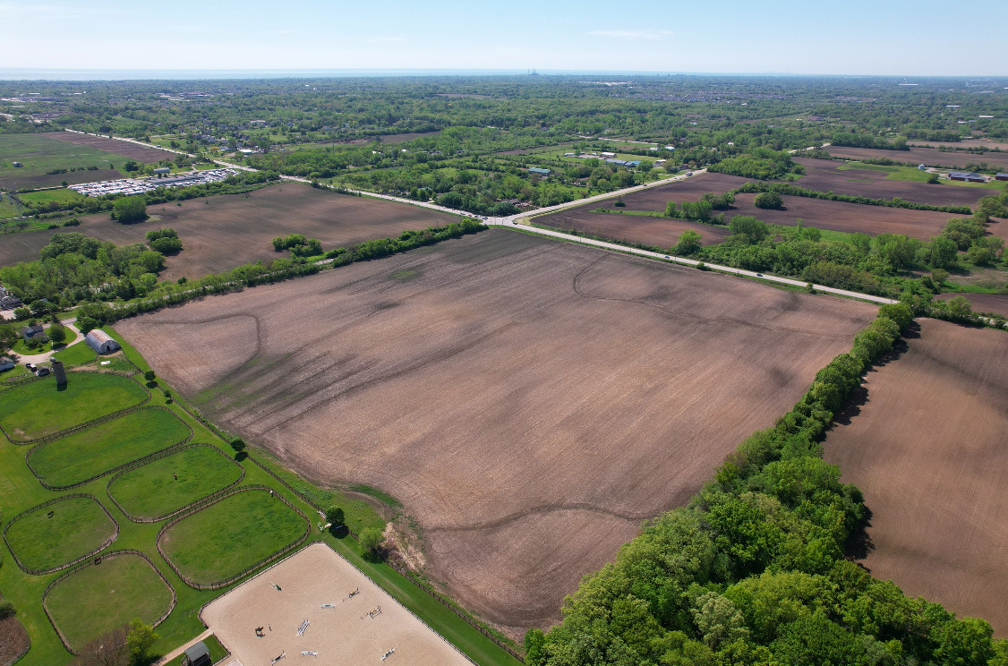 41616 North Delany Road Wadsworth, IL 60099 - Photo 10 of 37 an aerial view of a house