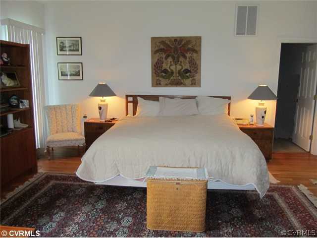 1096 Berryhill Road Henrico, VA 23231 - Photo 7 of 10 Master Bedroom - Master Bedroom w/ vaulted ceiling