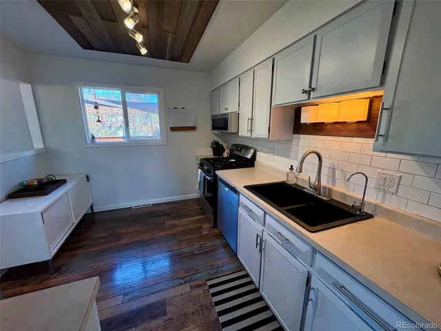 $659,000 | 6885 West 69th Place, Arvada, CO 80003