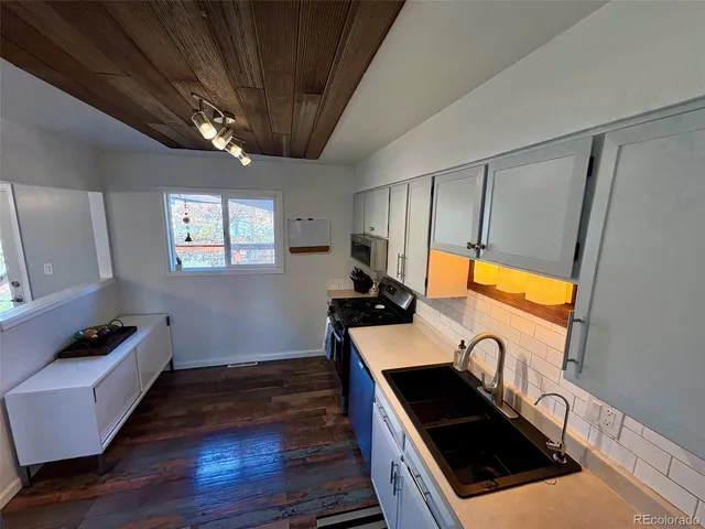 $659,000 | 6885 West 69th Place, Arvada, CO 80003