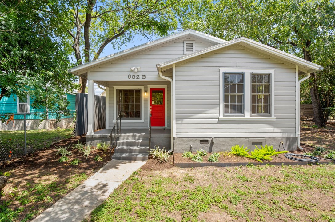 902 East 13th Street Austin, TX 78702 - Photo 1 of 1