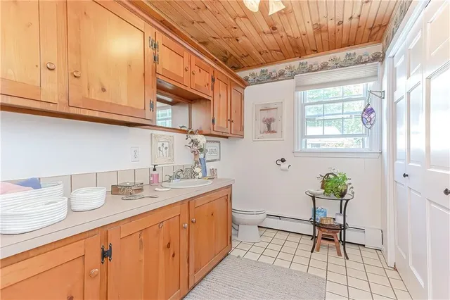 $3,500 | 35 Fales Road, Bristol, RI 02809