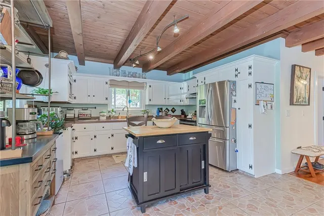 $3,500 | 35 Fales Road, Bristol, RI 02809