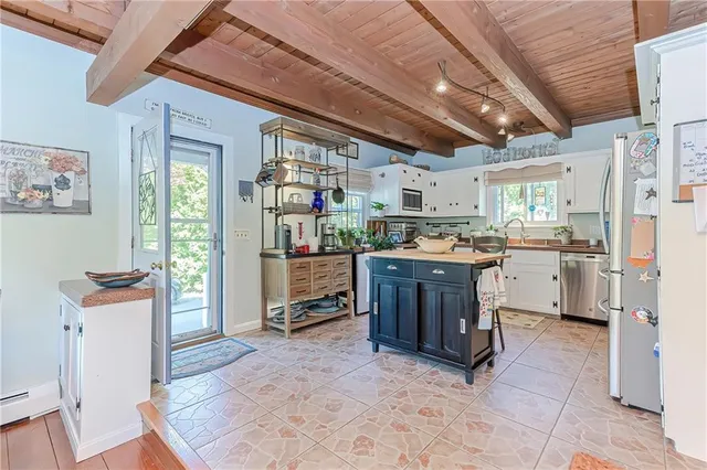 $3,500 | 35 Fales Road, Bristol, RI 02809