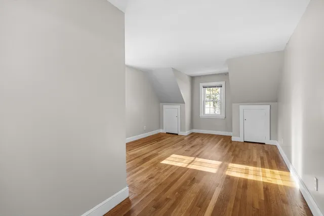 a view of empty room with front door