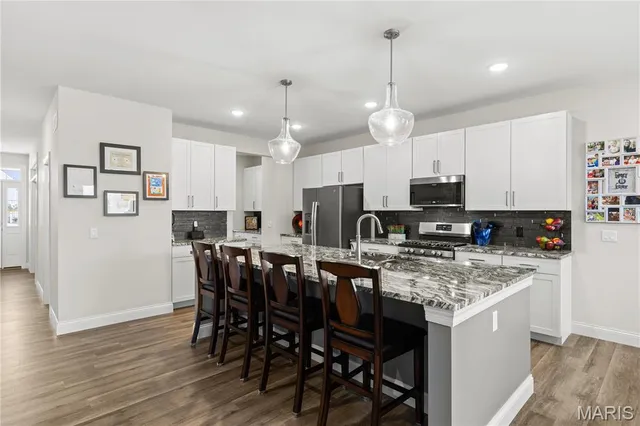 $675,000 | 145 Royal Inverness Parkway, Dardenne Prairie, MO 63368