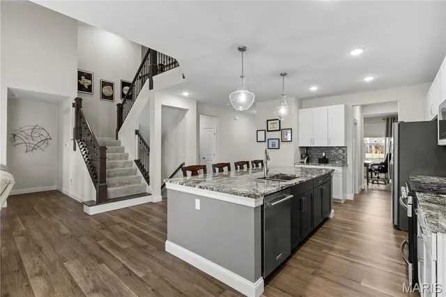 $675,000 | 145 Royal Inverness Parkway, Dardenne Prairie, MO 63368