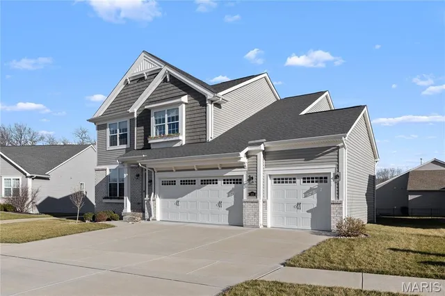 $675,000 | 145 Royal Inverness Parkway, Dardenne Prairie, MO 63368