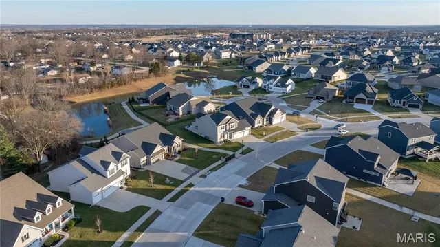 $675,000 | 145 Royal Inverness Parkway, Dardenne Prairie, MO 63368