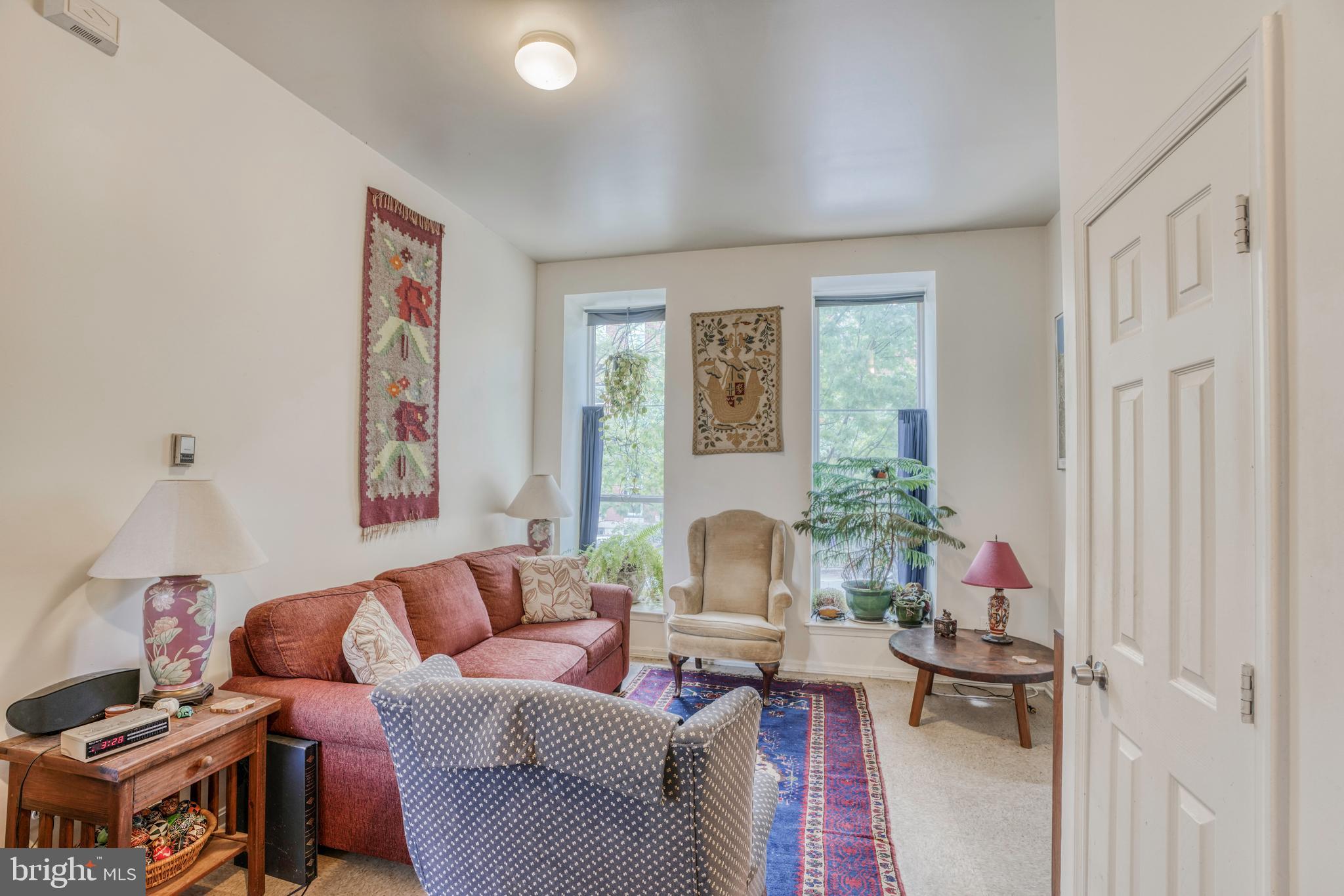 2017 East Baltimore Street Baltimore, MD 21231 - Photo 23 of 43 1st floor unit living room