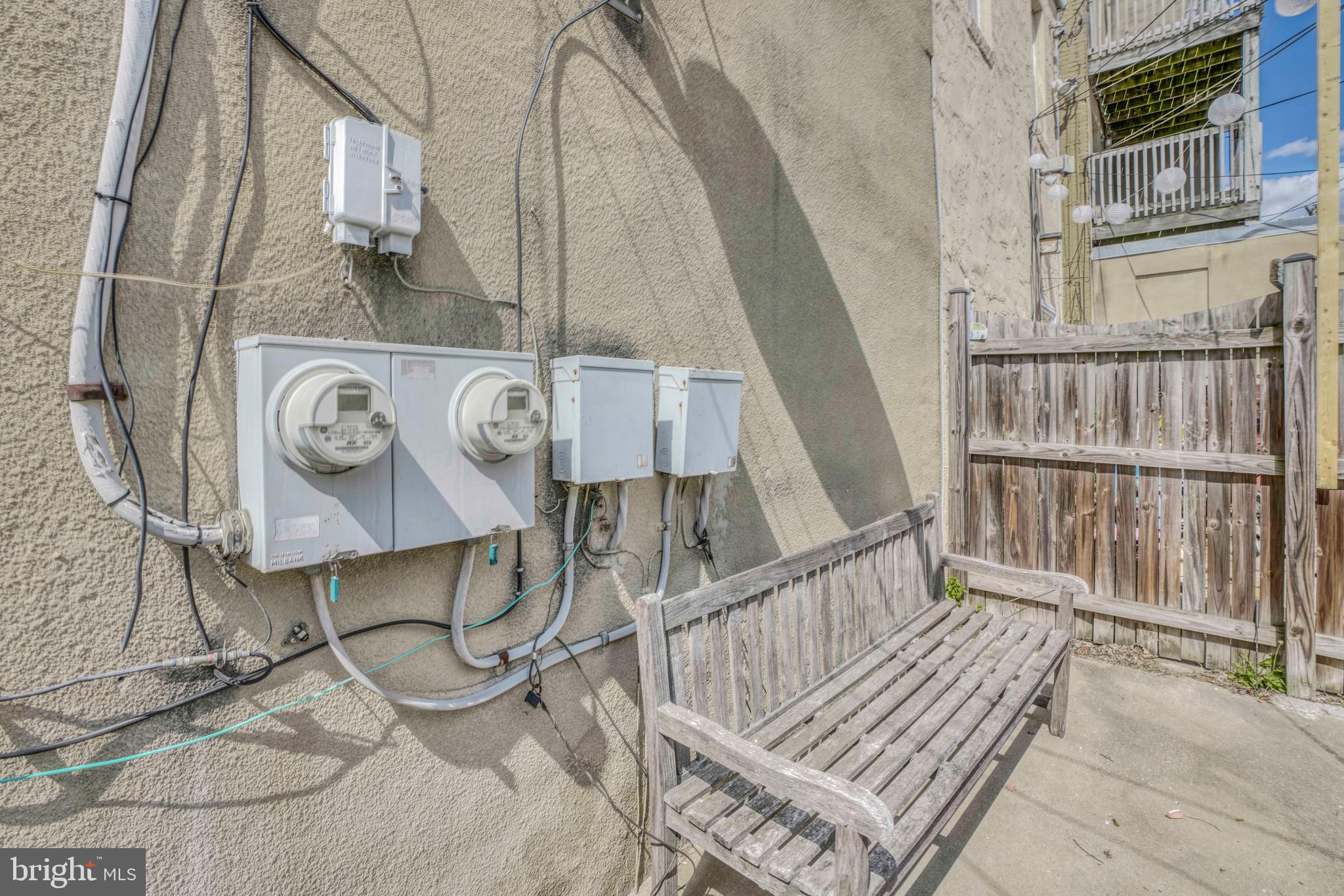 2017 East Baltimore Street Baltimore, MD 21231 - Photo 6 of 43 Separate meters for each unit