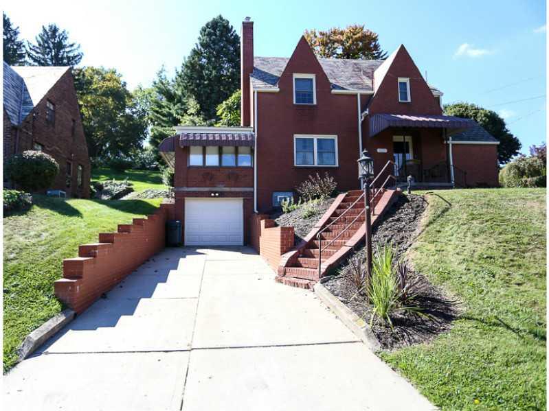 216 East Elmhurst Road Green Tree, PA 15220 - Photo 1 of 25 Exterior Front.