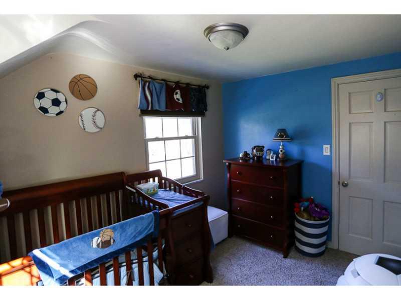 216 East Elmhurst Road Green Tree, PA 15220 - Photo 4 of 25 Bedroom.