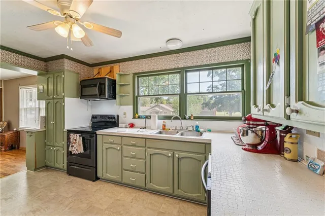 $207,000 | 1210 South Gordon Street, Concordia, MO 64020