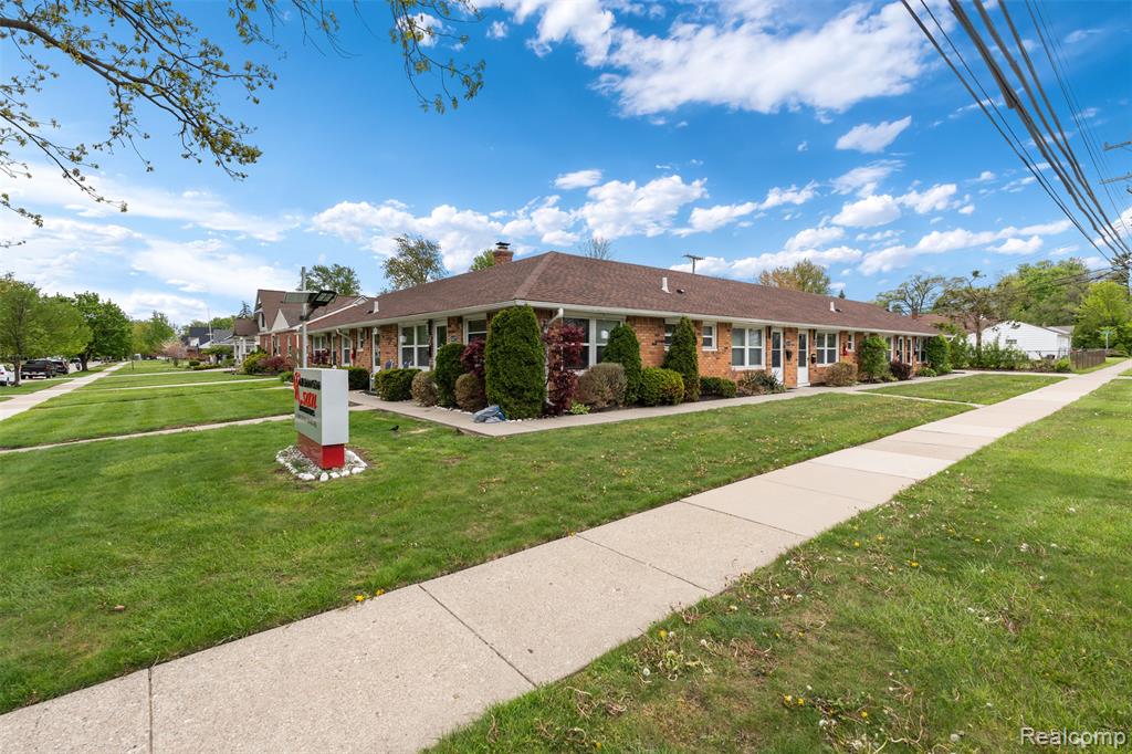 2131 Normandy Road Royal Oak, MI 48073 - Photo 2 of 11