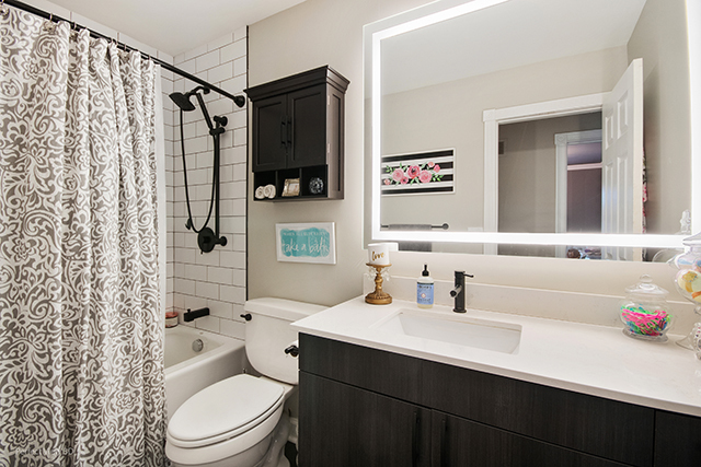650 Rodenburg Road Roselle, IL 60172 - Photo 10 of 20