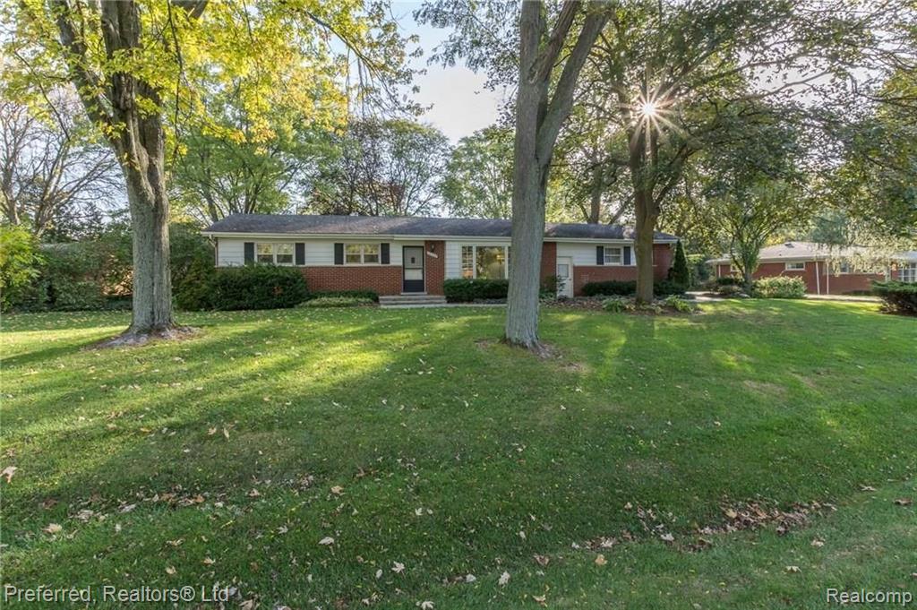 28244 Peppermill Road Farmington Hills, MI 48331 - Photo 2 of 28