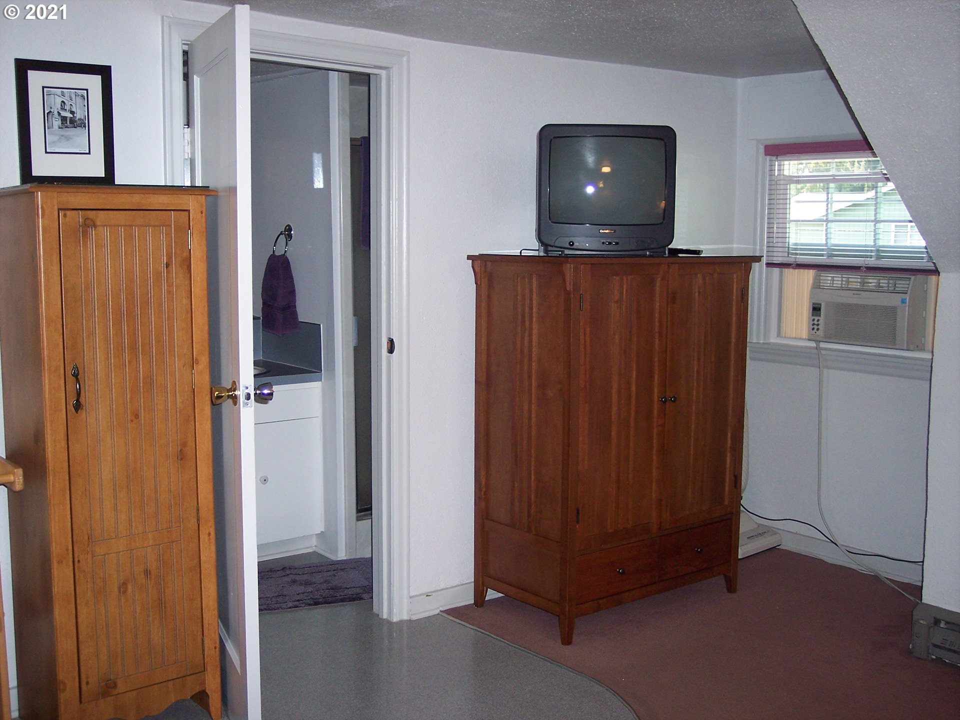 542 Mill Street Springfield, OR 97477 - Photo 14 of 15