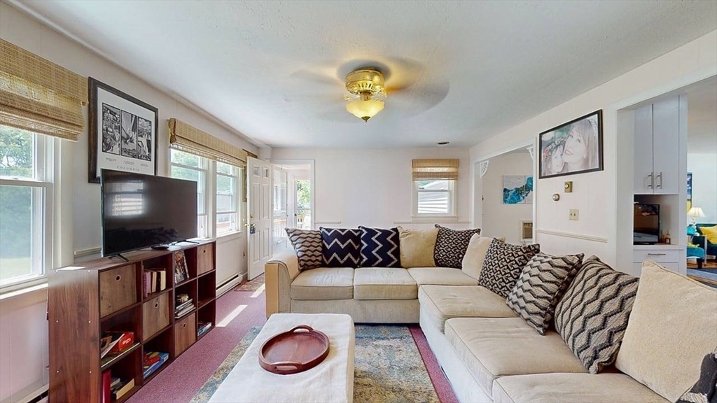 10 Pine Tree Lane Worcester, MA 01609 - Photo 13 of 42