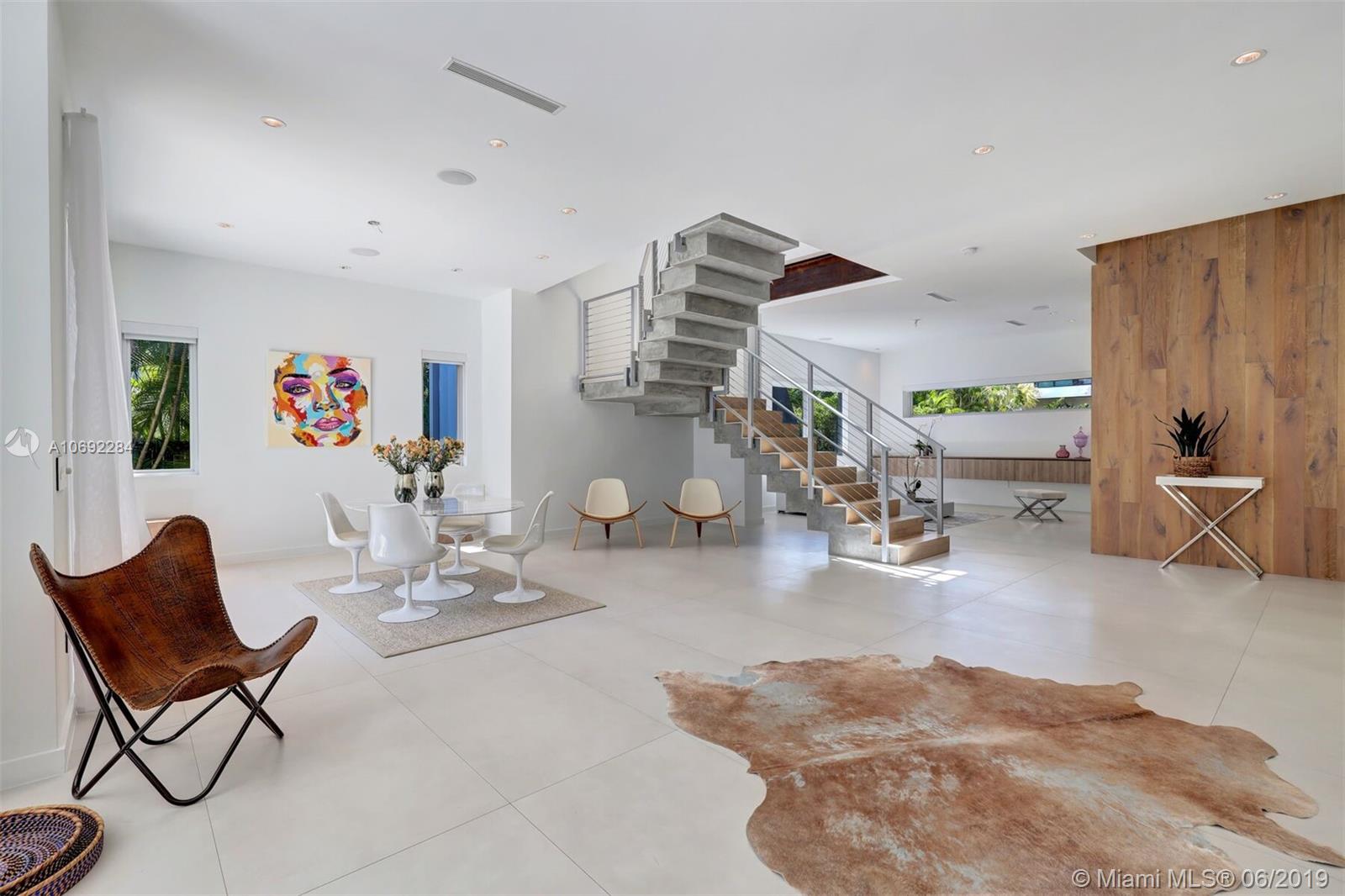 4061 Woodridge Road Miami, FL 33133 - Photo 11 of 27 Gallery Image 11
