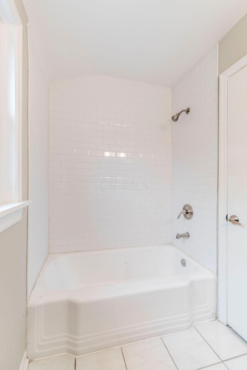 2063 Inchcliff Road Columbus, OH 43221 - Photo 25 of 29
