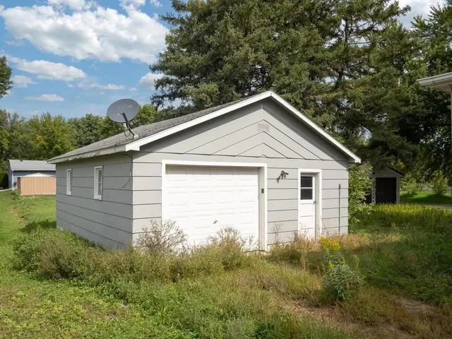 $150,000 | 208 Main Street East, Silver Lake, MN 55381