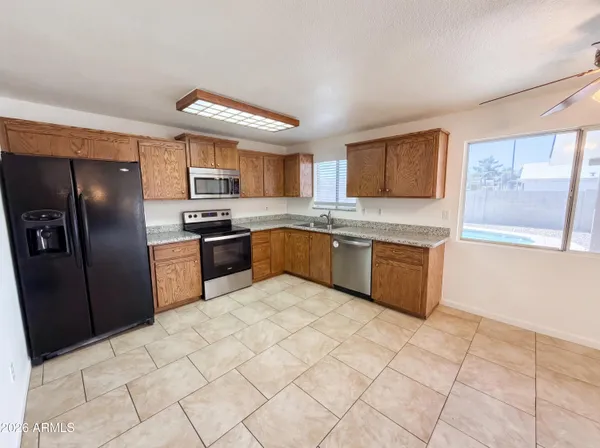 $405,000 | 8107 West Meadowbrook Avenue, Phoenix, AZ 85033