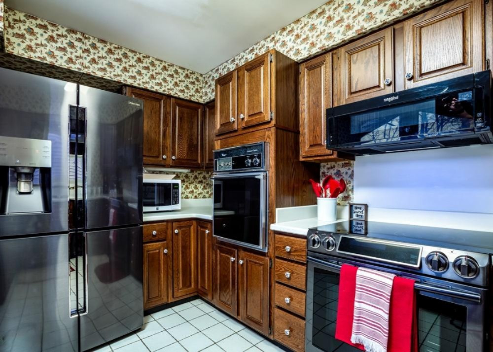 4 Kitchen