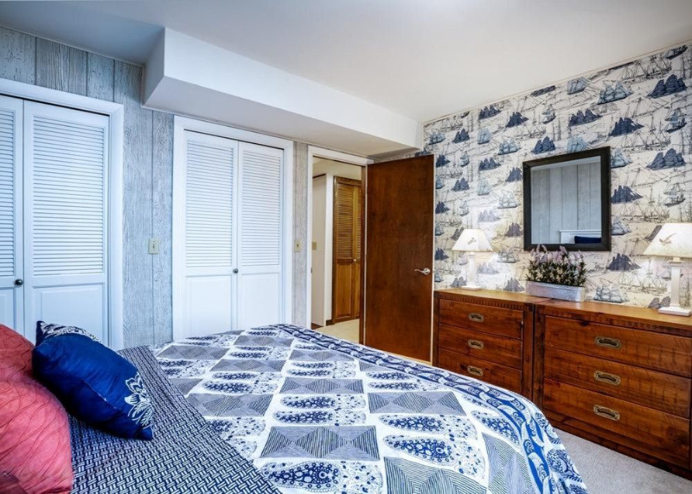 7 Bedroom