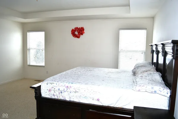$350,000 | 1922 Lakecrest Drive, Columbus, IN 47201