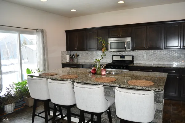$350,000 | 1922 Lakecrest Drive, Columbus, IN 47201