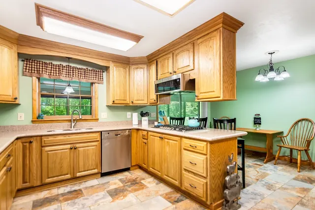 $600,000 | 125 Spivey Ridge Road, Blairsville, GA 30512