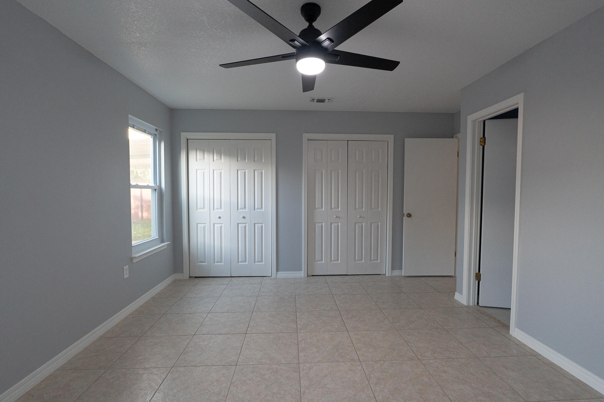 452 Sandy Ridge Circle Mary Esther, FL 32569 - Photo 13 of 22 Eric_05212025-24