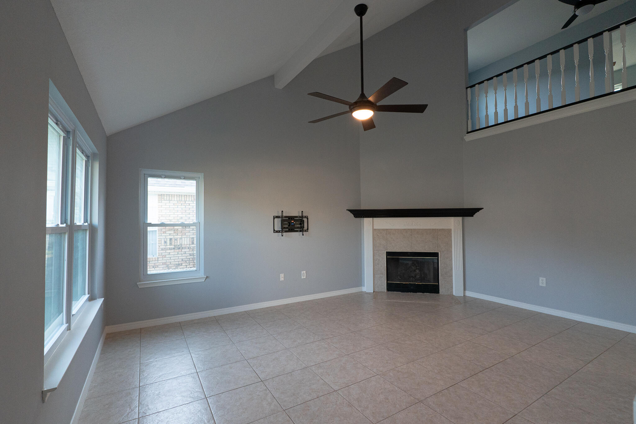452 Sandy Ridge Circle Mary Esther, FL 32569 - Photo 2 of 22 Eric_05212025-27