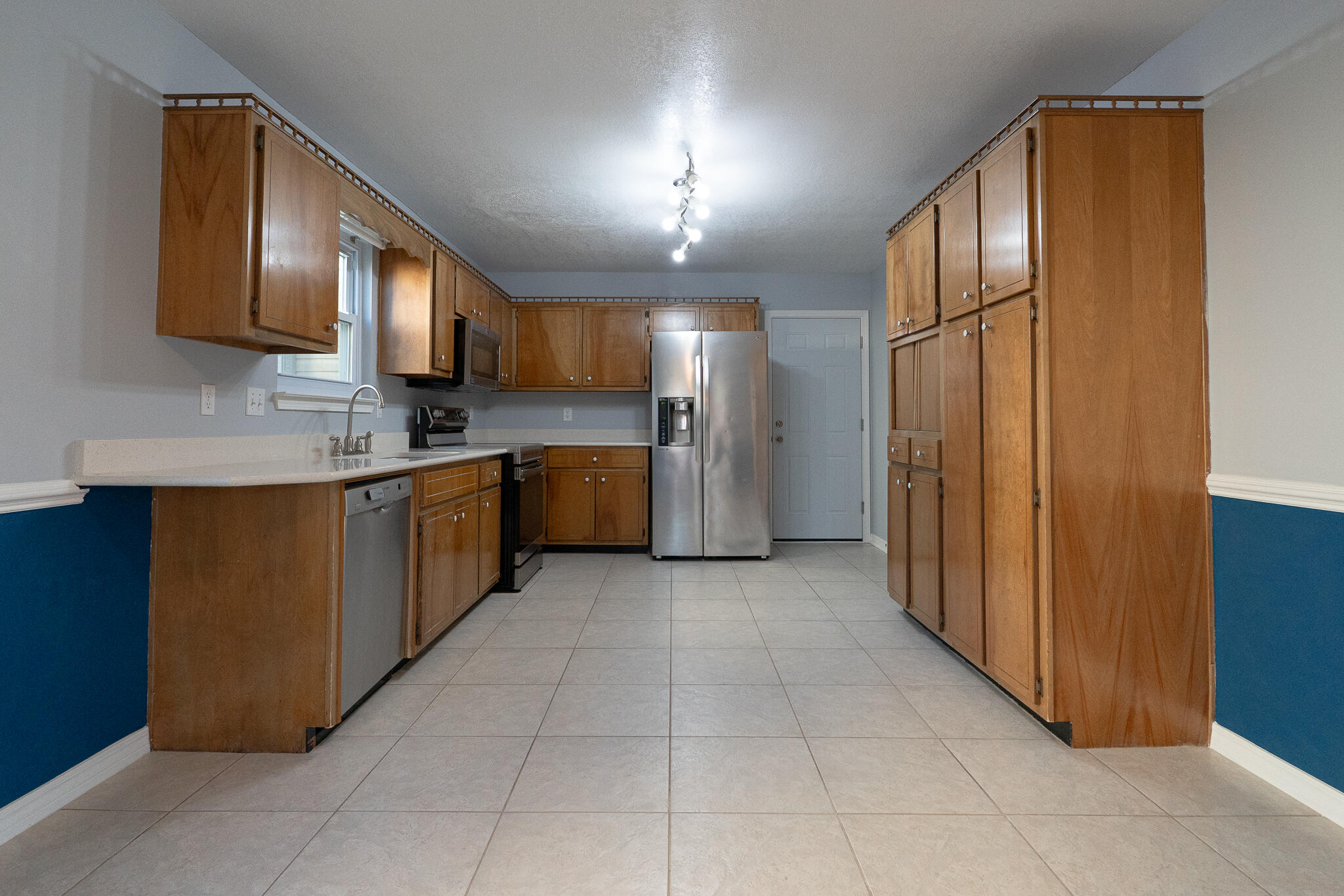 452 Sandy Ridge Circle Mary Esther, FL 32569 - Photo 8 of 22 Eric_05212025-20