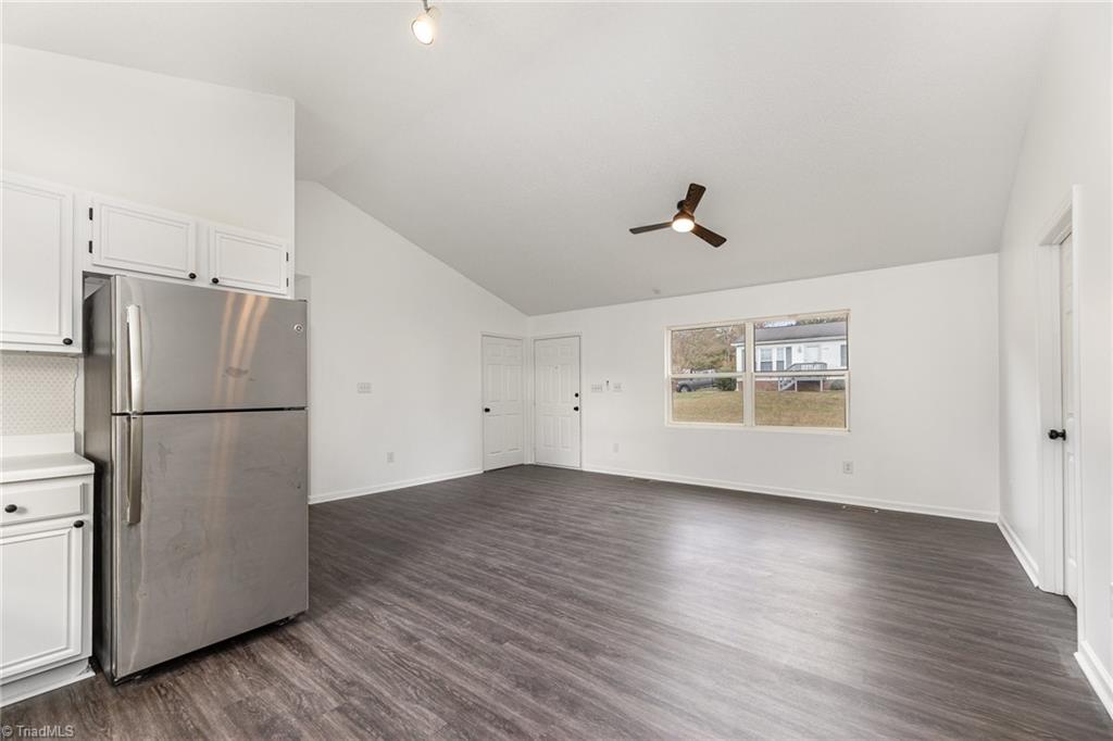 3624 Country Ridge Road Greensboro, NC 27405 - Photo 10 of 24 Gallery Image 10