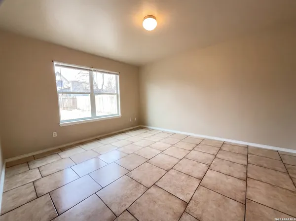 $206,000 | 517 West 5th Street, Converse, TX 78109