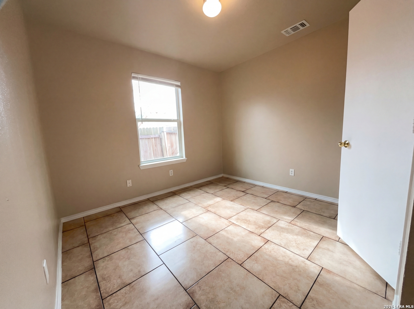 517 West 5th Street Converse, TX 78109 - Photo 8 of 16