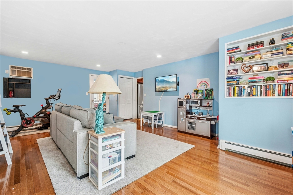 70 Donna Road Framingham, MA 01701 - Photo 18 of 33