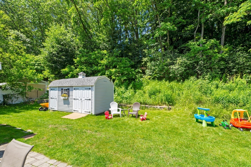 70 Donna Road Framingham, MA 01701 - Photo 31 of 33