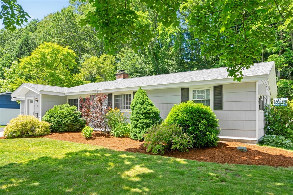 70 Donna Road Framingham, MA 01701 - Photo 5 of 33