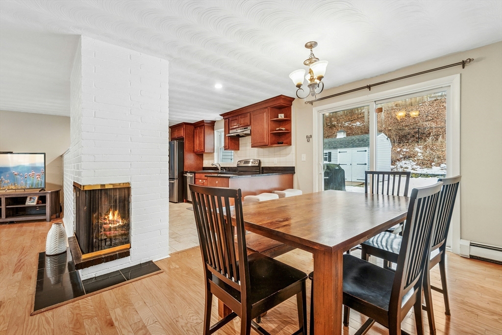 70 Donna Road Framingham, MA 01701 - Photo 10 of 33